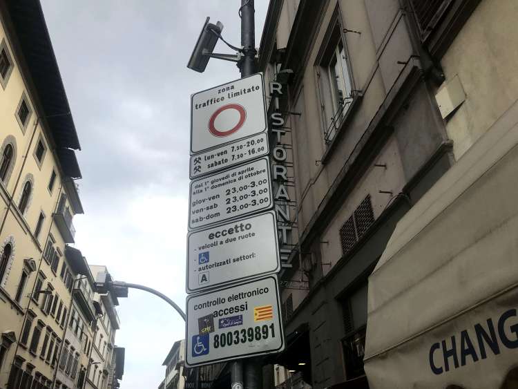 Limited traffic zone sign in Florence, Italy.